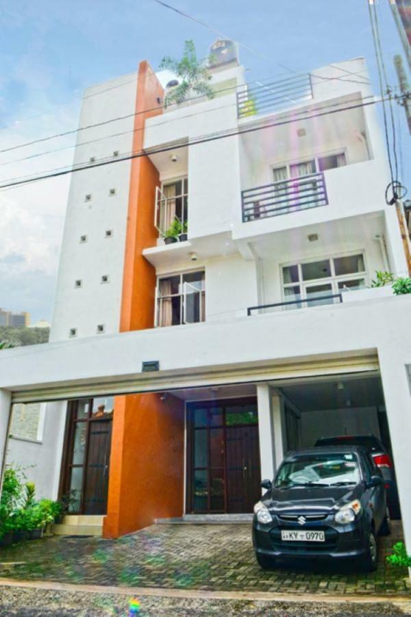 Furnished Apartment At Colombo Suburbs Nawala Rajagiriya Exterior foto
